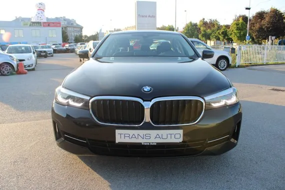 BMW serija 5 520d AUTOMATIK *LED,NAVIGACIJA* Image 2