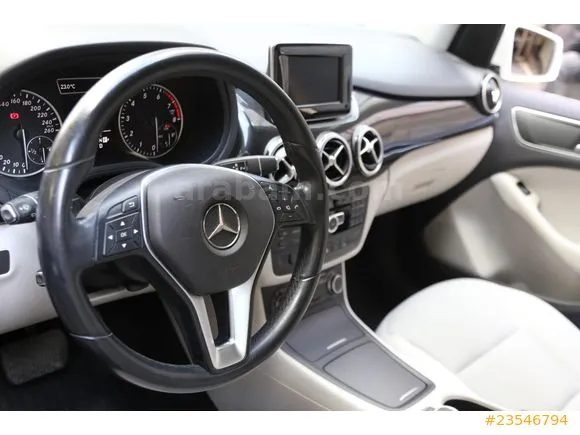 Mercedes - Benz B B 180 BlueEFFICIENCY Elite Image 8