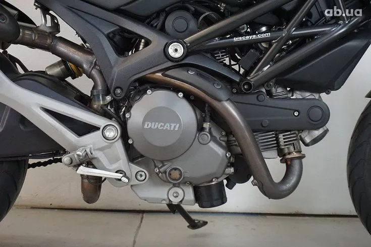 Ducati Monster Image 5